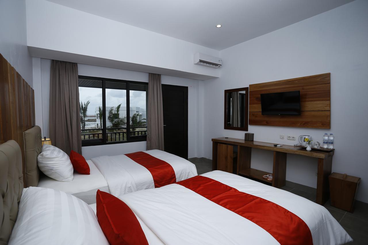 Kahyangan Resort Singkawang Buitenkant foto